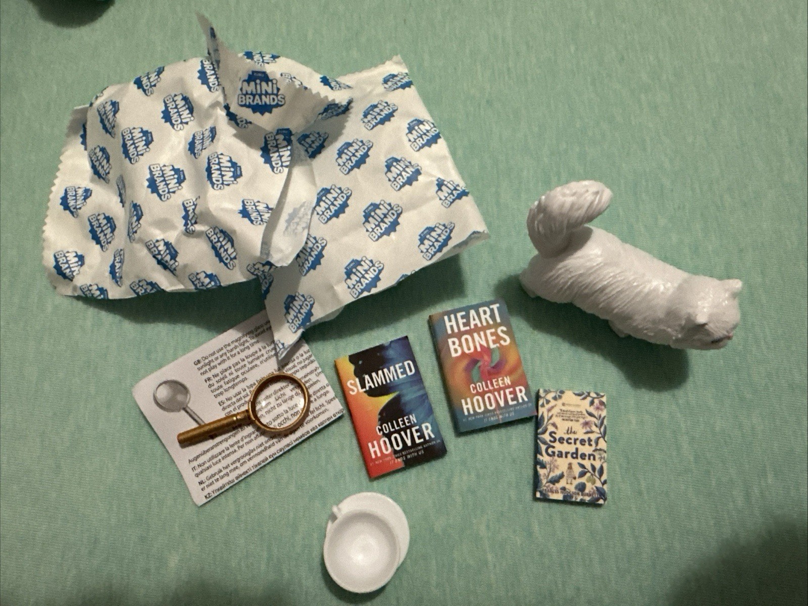 Mini Brands Books Mixed Lot includes cat figurine 