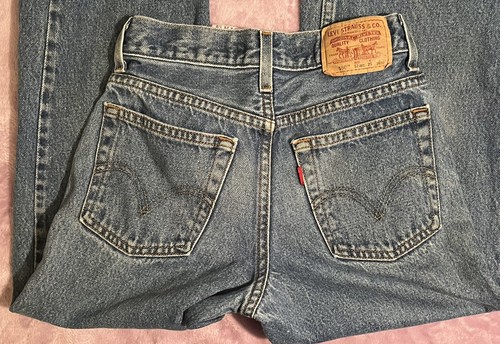 Levis 550 Jeans 26x26 1/2 Size 12 Denim Pockets 100% Cotton Relaxed Fit Mid Rise - Picture 4 of 5