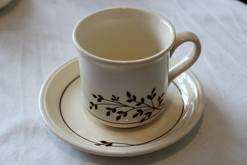 Set of 6 Biltons England ironstone Cups & Saucers - Green Vine leaves design VGC - Picture 3 of 11