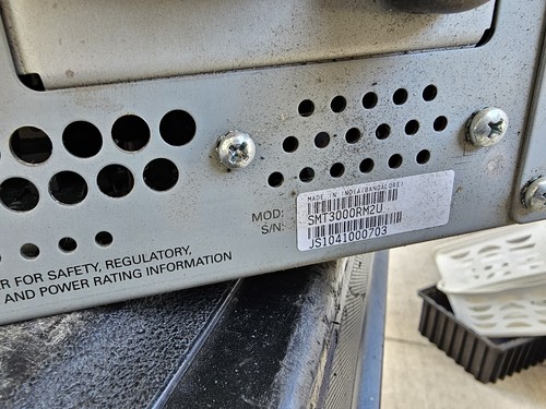 APC SMT3000RM2UC 120V 120W Rack Mountable UPS - Picture 5 of 5