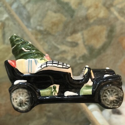 Department 56 Snow Village Ceramic Car w/Christmas Tree Presents