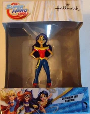 *WONDER WOMAN * DC Super Hero Girls HALLMARK  ORNAMENT NEW IN BOX MARVEL