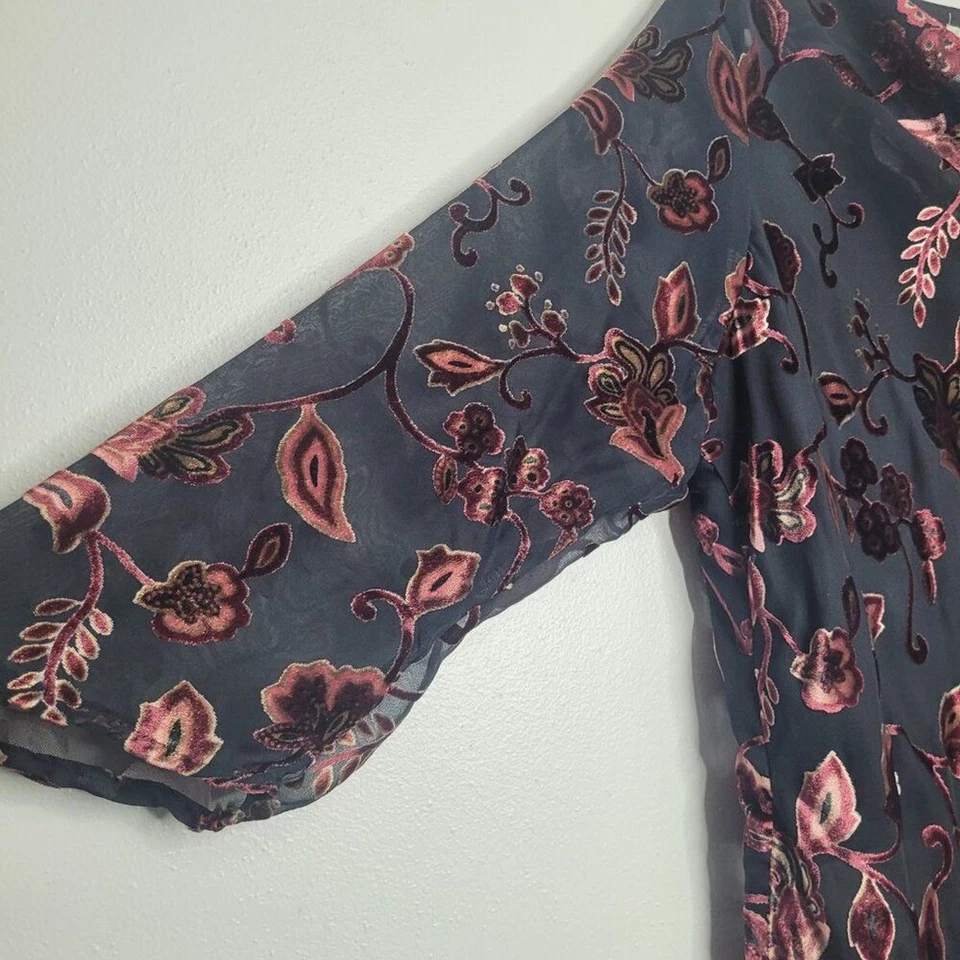 Vintage y2k velvet burnout asymmetrical 3/4 sleeve cowl neck witchy top 18/20 - Image 3 of 4