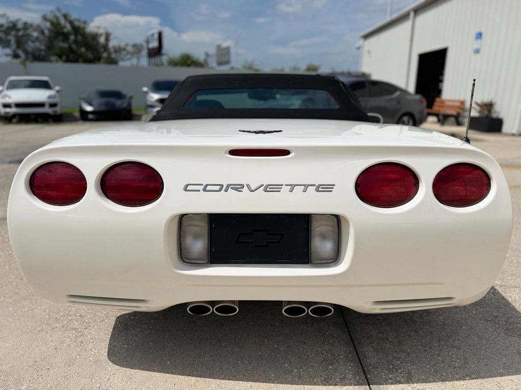 2001 Speedway White Chevrolet Corvette   | C5 Corvette Photo 4