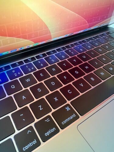 Apple MacBook Pro 13