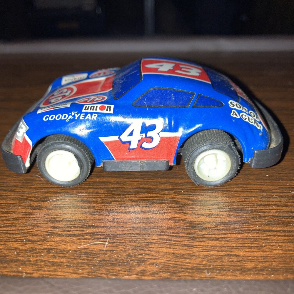 Rare Vintage Richard Petty 43 Tin Toy with Friction Motor Ja-Ru madein Hong Kong