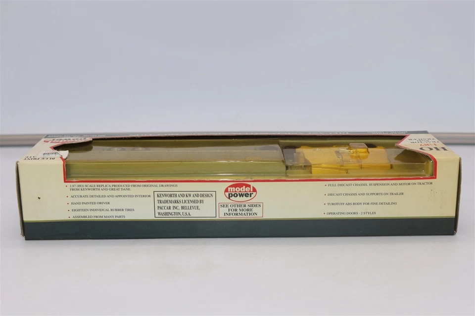 DIECAST 1:87 HO SCALE TRACTOR AND TRAILER - NEW YORK CENTRAL SYSTEM -MODEL POWER - Image 4 of 4