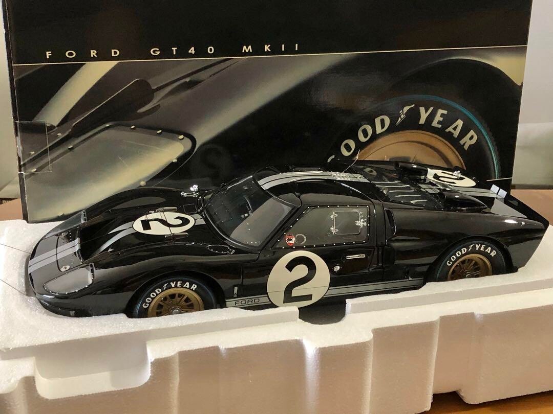 Exoto 1/10 Ford GT40 MkII No.2 1966 Le Mans Limited to 1966
