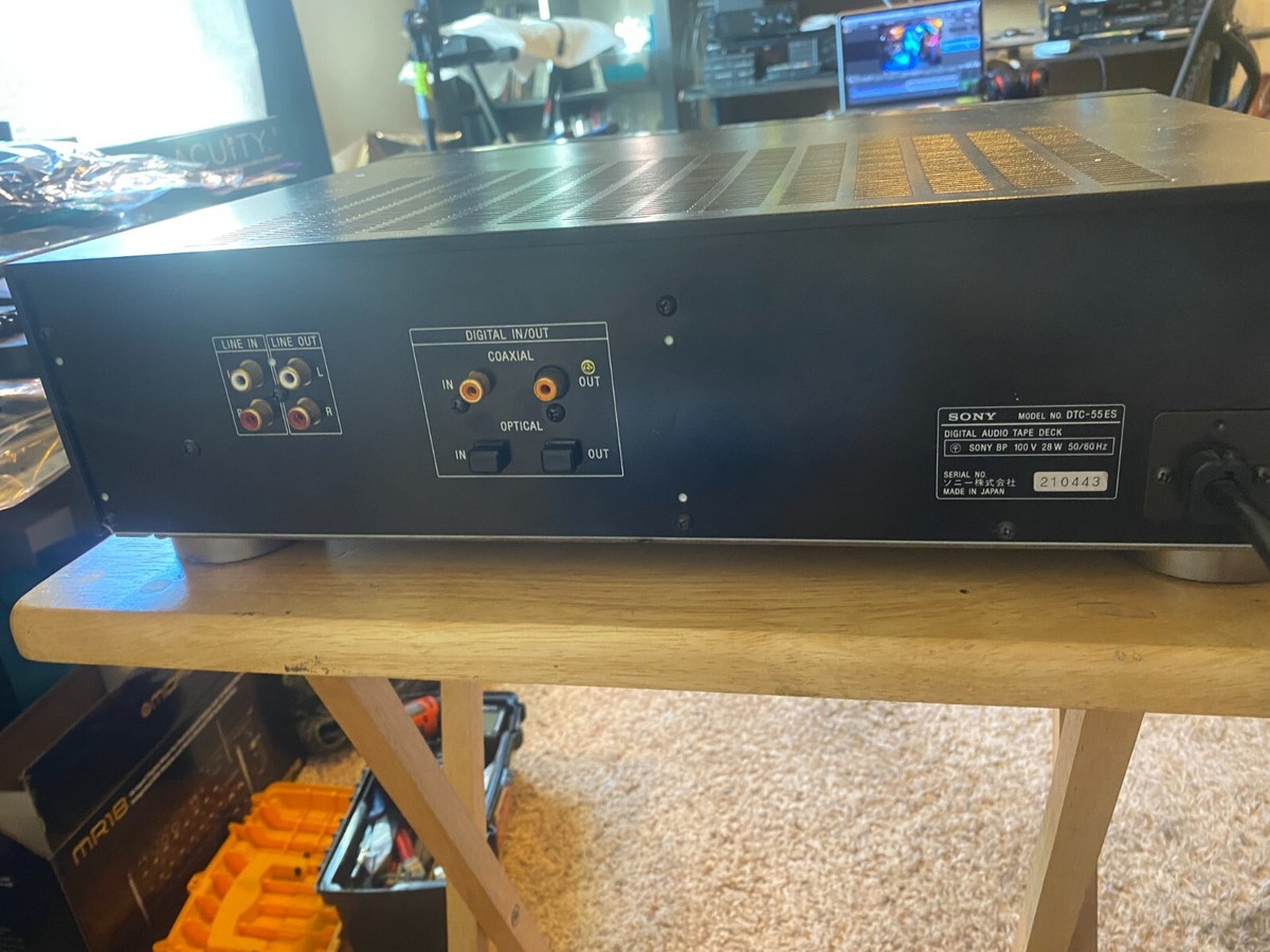 Vintage Sony 55ES DAT Digital Audio Player Recorder Deck NO REMOTE
