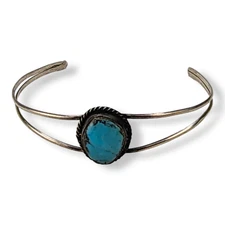 Vintage Southwestern Native American Navajo Thin Dainty Turquoise Cuff