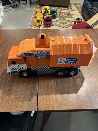 Tonka Orange Recycling Truck