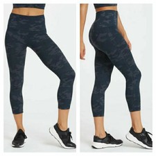 Spanx Cropped Length Lamn Leggings Pants Womens Size Small Black Camo 20099R NWT