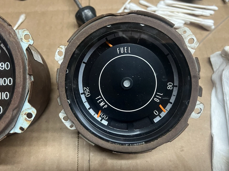 73 Cutlass Supreme Hurst Olds 442 1973 medidores de ralley cambio de piso campanas de velocidad Foto 2 de 4