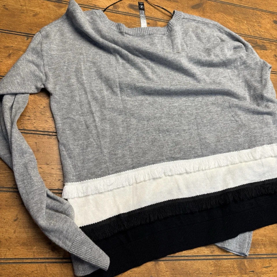 Kensie Womens Fringe Trim Gray Black And White Sweater Small - Image 3 of 4