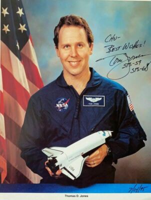 Thomas D.Jones REAL Hand signed Autographed 8x10 photo (NASA Astronaut )