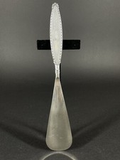R Wallace Sterling Handled Shoe Horn with Ornate Border