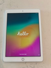 Apple iPad 6th Generation A1893 9.7" 128GB Wi-Fi GRADE A