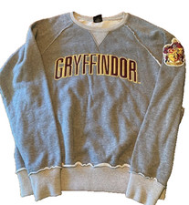 Universal Studios Wizarding World of Harry Potter Gryffindor Sweatshirt Size M