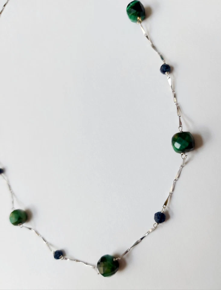 collana in argento 925 pietre con zaffiro e occhio di tigre idea regalo natale - Immagine 2 di 4