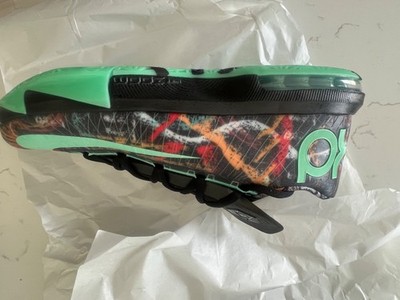 Nike KD Green Glow basketball shoes size 10.5