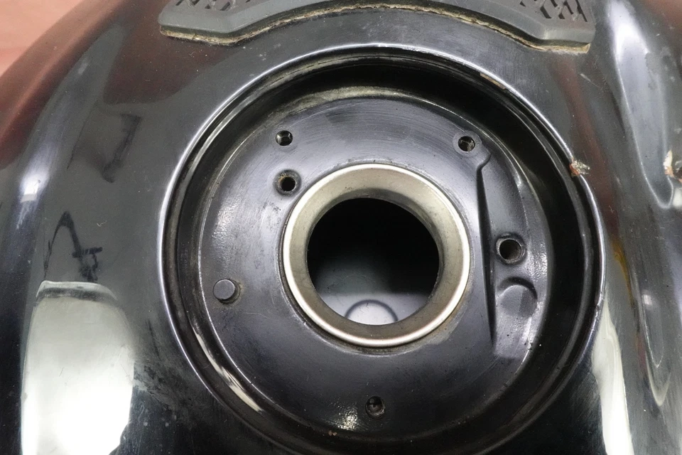 Suzuki GSX-R 750 2011-2016 tanque de gasolina pila de combustible depósito de gasolina Foto 4 de 4