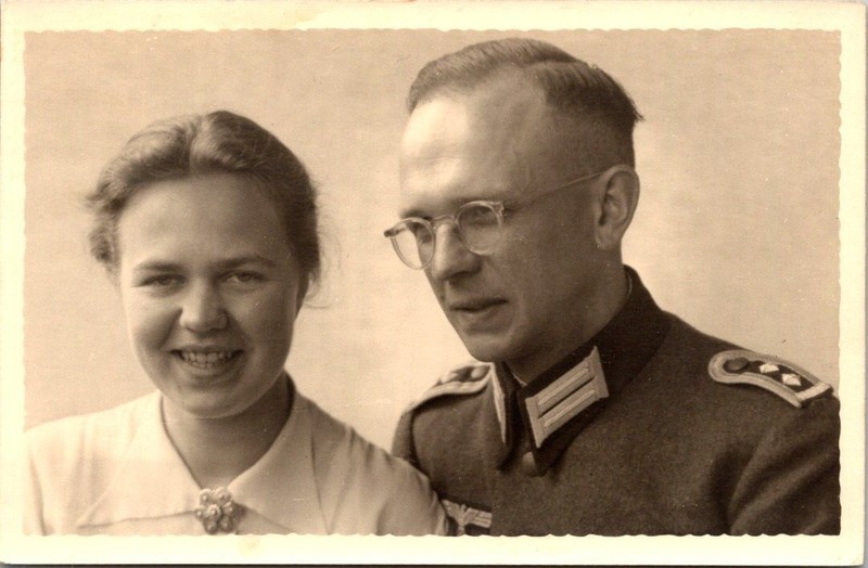 WW2 WWII German Army Military Wehrmacht Photo Photograph Postcard Soldier & Wife