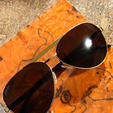 Gucci Men  s Aviator Sunglasses Gold Metal Frame Brown Tinted Plastic Lenses