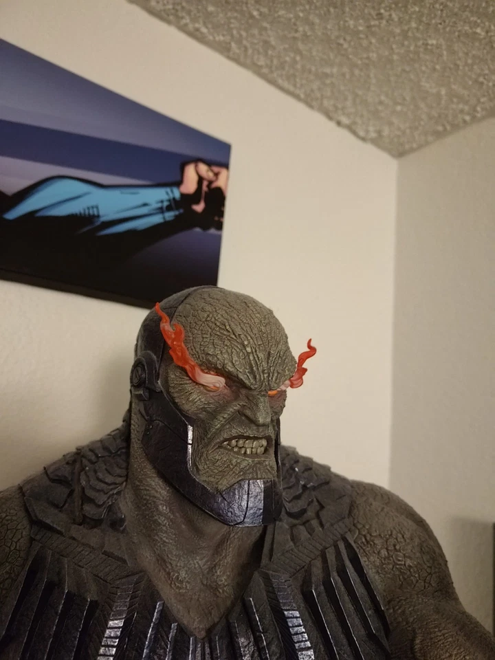 Prime 1 Studio 1/3 MMJL-08DXS Darkseid DX Bonus Estatua Liga de la Justicia Foto 2 de 4