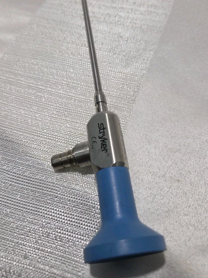 Stryker 502-477-071, 4mm 70° SpeedLock Autoclavable Arthroscope Nice  - Image 2 of 4