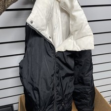 Bulk Women  s Clothing Used  Mixed Sizes 26.85 Lbs w Box