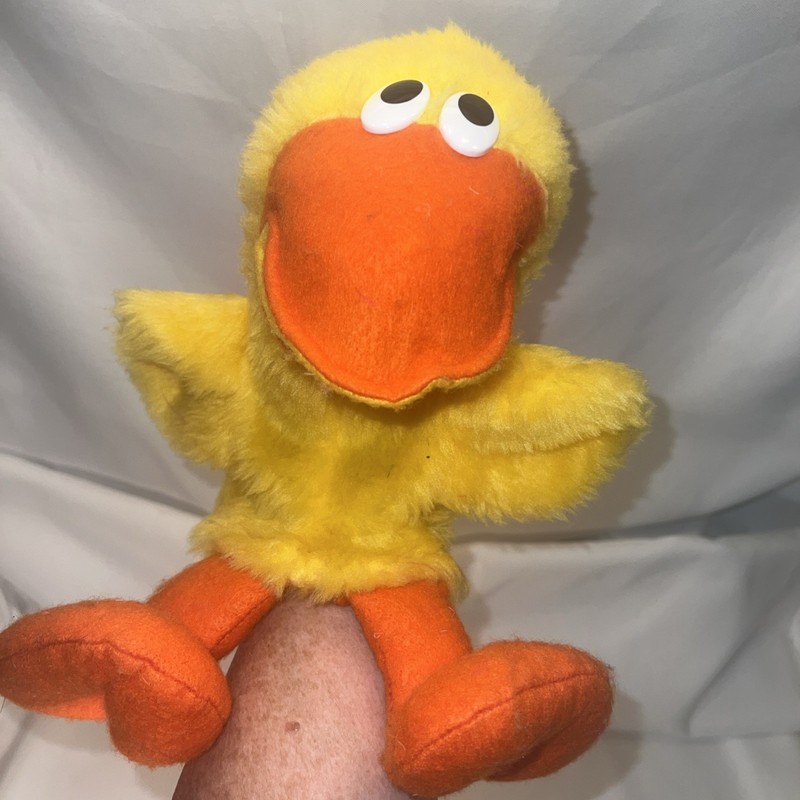 Vtg 1970s The Puppet Factory Yellow Bird Duck Hand Puppet Big Beak Goodland KS