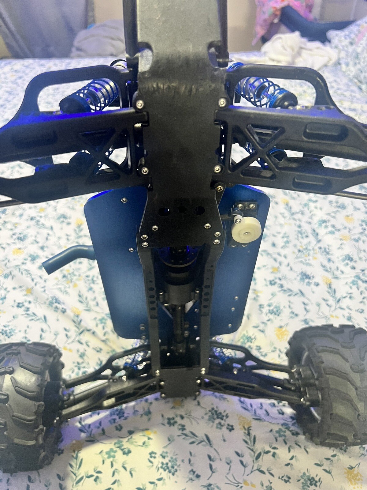 traxxas tmaxx 3.3 truck long base aluminum adjustable shocks