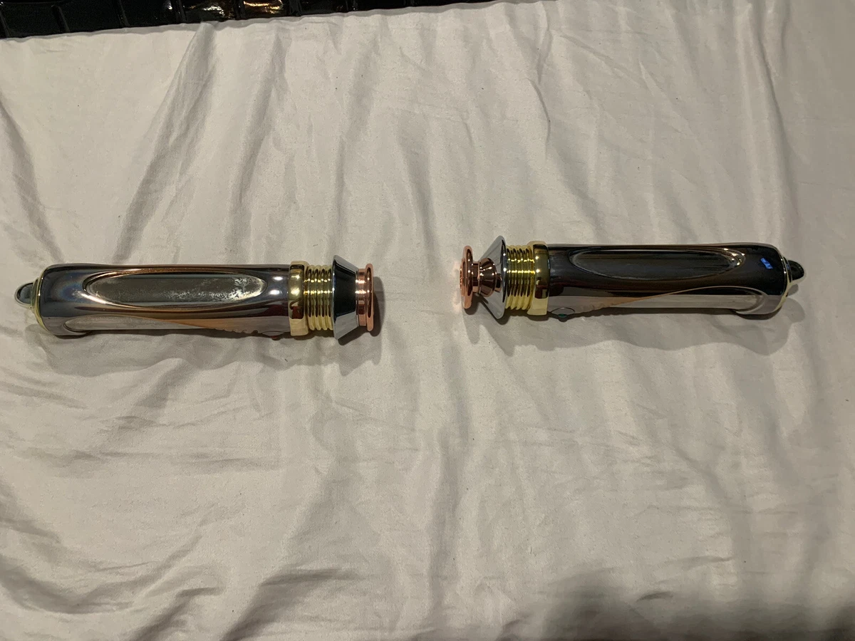 Darth sidious best sale lightsaber toy