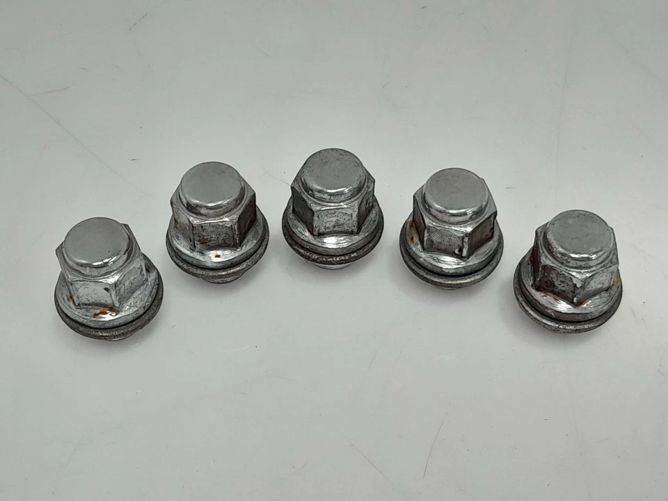 Juego de cinco tuercas de aleación para llantas Lexus Toyota originales OEM 9094201033 Foto 2 de 3