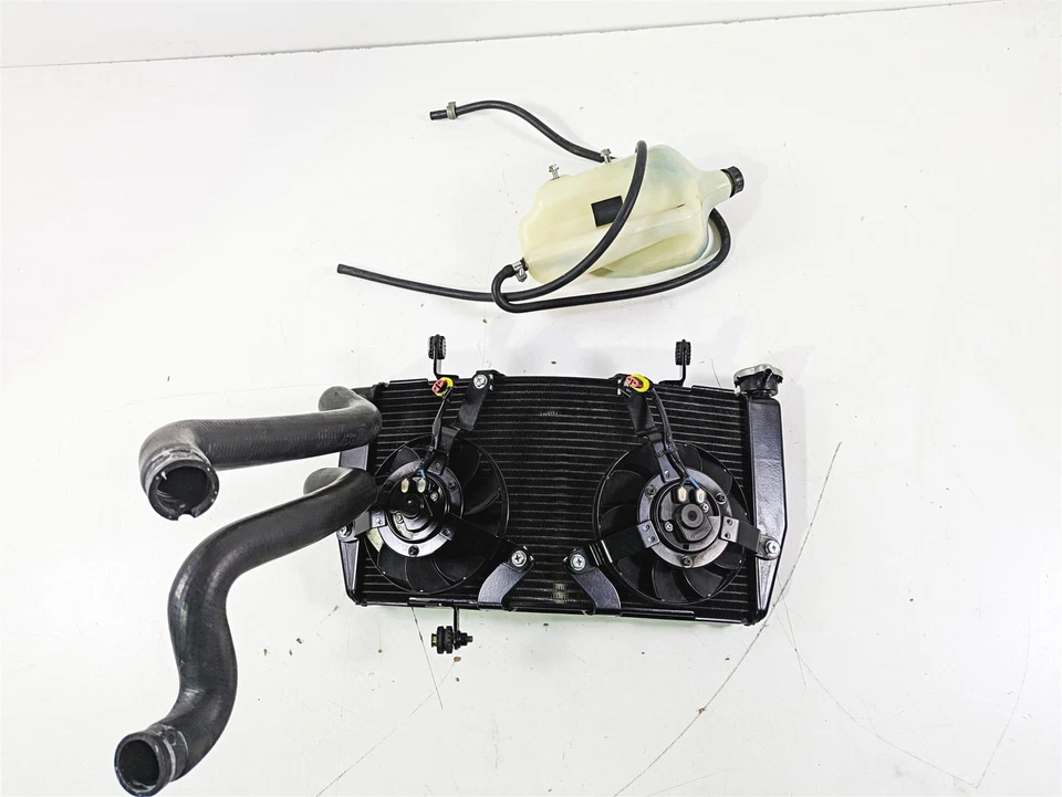 Juego de mangueras de depósito de ventilador de radiador Ducati SBK 1098 S 2008 54840741B 54840742B Foto 4 de 4