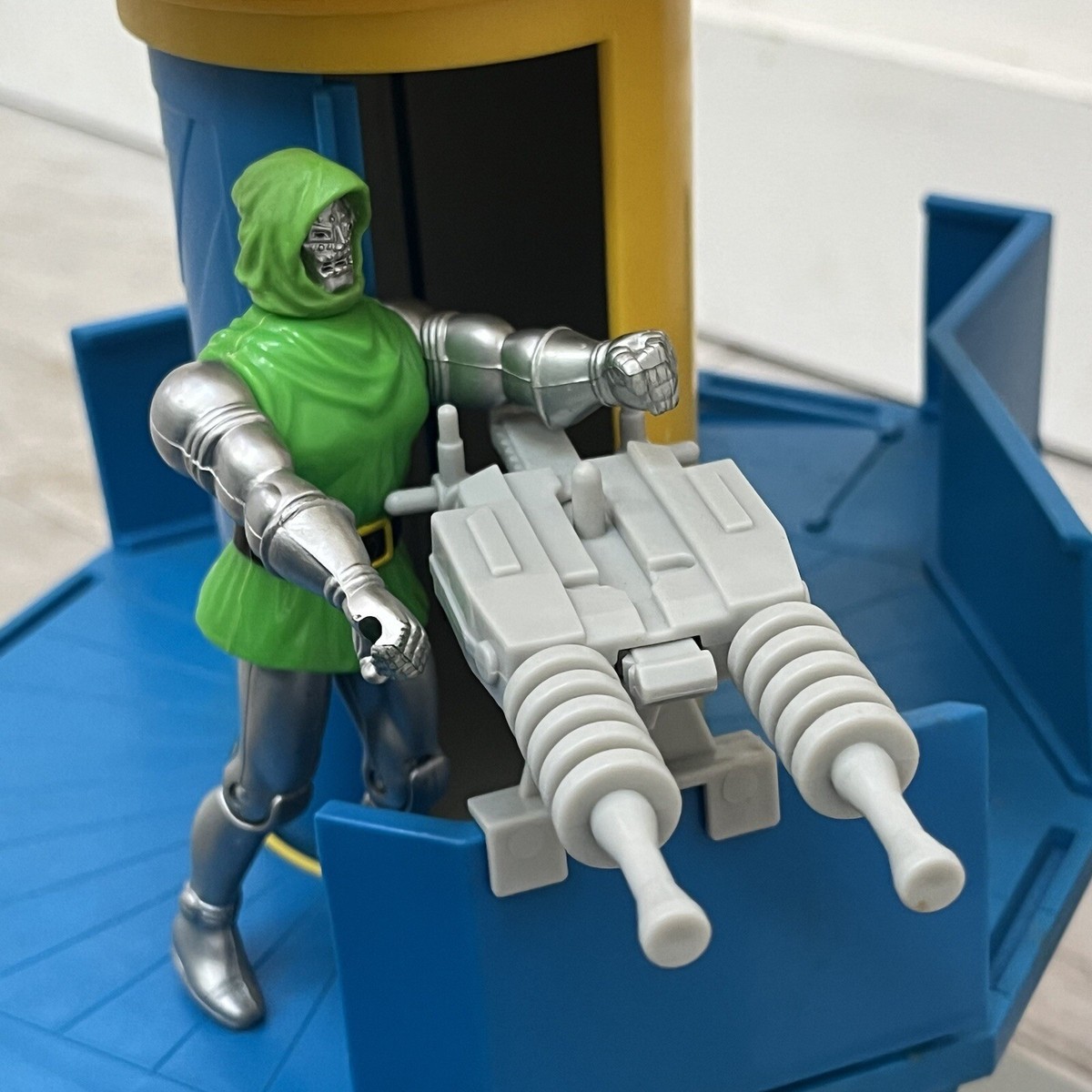 マーヴェル スーパーヒーローズ ドクター・ドゥーム 1990 toybiz 1990