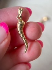 Vintage Ribbed Italian Horn 14k Yellow Gold Charm