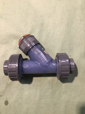 IPEX 053263 Y TYPE SEDIMENT STRAINER VALVE 1'' FNPT UNION CONNECTION, NEW.