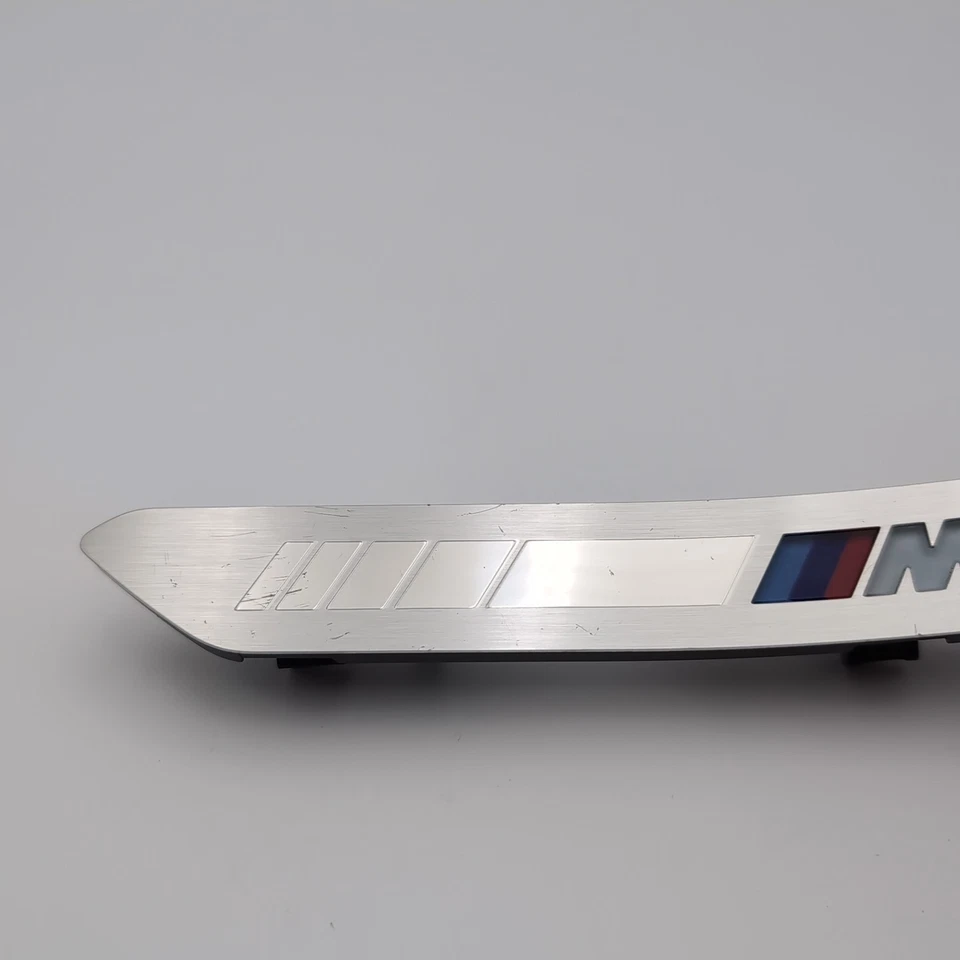 Conjunto de acabamento BMW X5M G05 soleira da porta traseira esquerda M-Sport 8072217 fabricante de equipamento original - Imagem 4 de 4