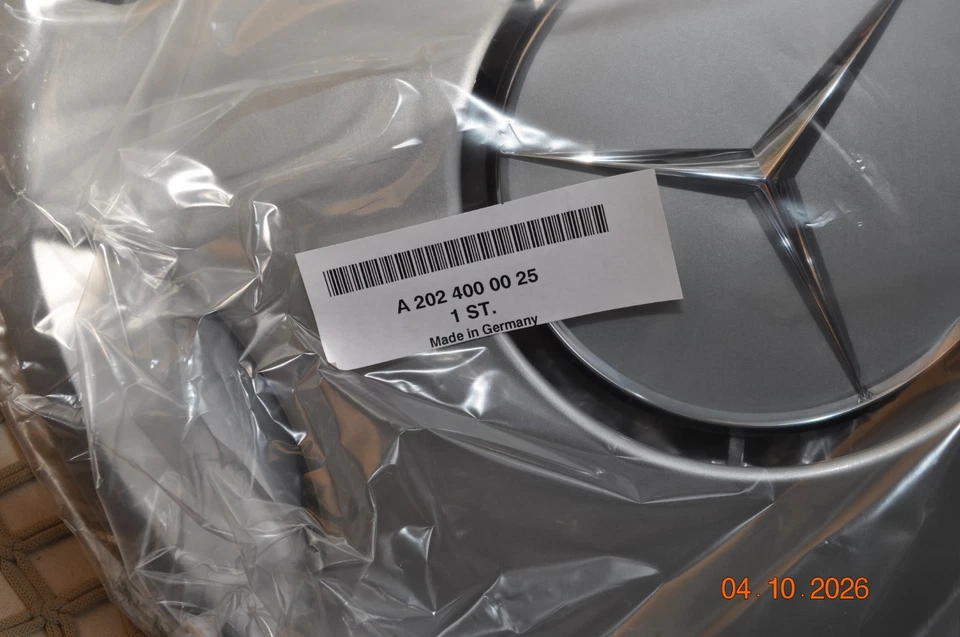 4× Orig Mercedes Benz Radkappe C KLASSE W202 W124 15 Zoll A2024000025 NEW NEU!!! - Bild 4 von 4