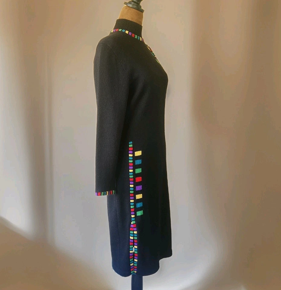 Vestido Suéter Vintage ANTONELLA PREVE Talla S Colorido Borde Tejido Años 80 Geométrico Foto 2 de 4