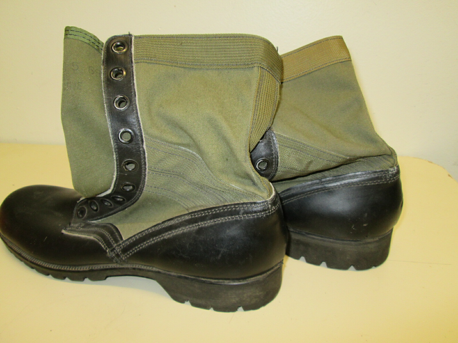 US ARMY Vietnam Era Hot weather Jungle boots 1968 vtg 13XN Spike