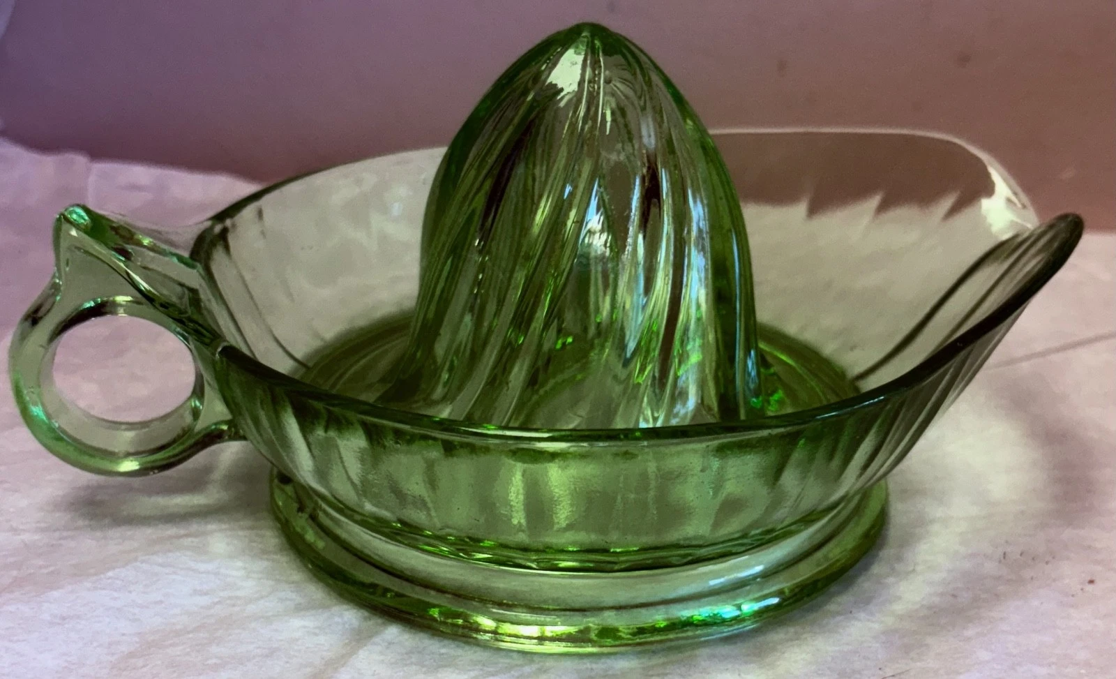 Depression Era Vaseline Green Uranium Glass Citrus Juicer Reamer