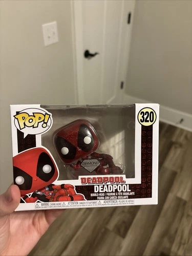 Funko Pop Vinyl:Marvel - Deadpool (Diamond Glitter) - Hot Topic (Exclusive) #320