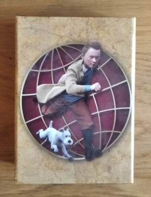 FIGURINE Milou , Tintin ( le film ) , dans son coffret , Happy Meal 2011 - Photo 1/3