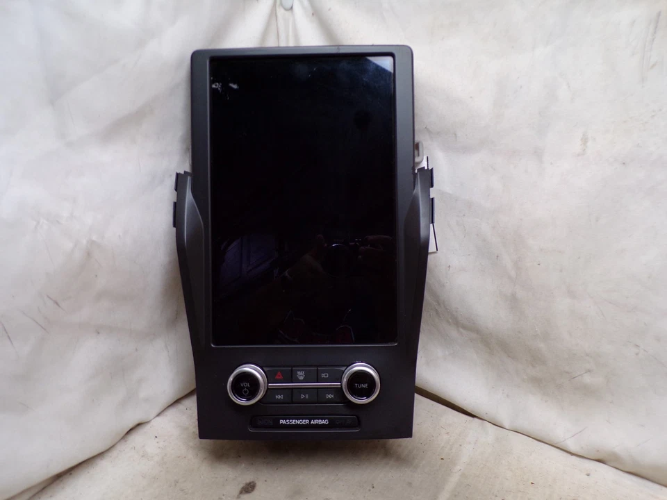 21 22 23 24 Ford Edge Radio Display Screen M2GT-18B955-FC FXQ90 - Image 2 of 4