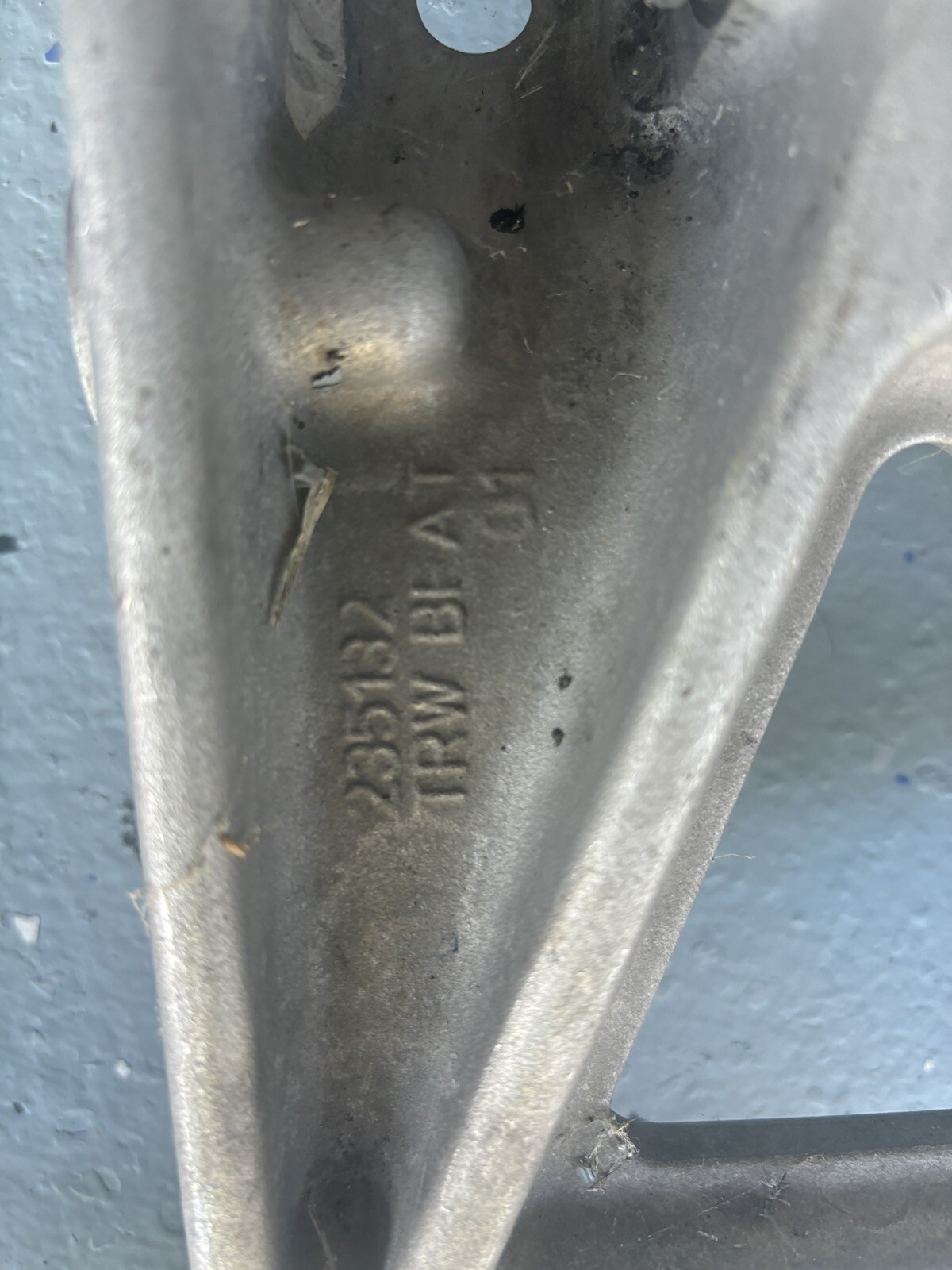 Front Suspension Right Lower Control Arm 759729 OEM Ferrari 488 Challenge 2018