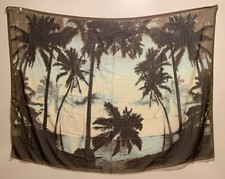 Vintage Woman  s Scarf Made In Italy Palm Trees Island  Ocean View CL200
