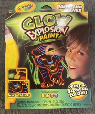New Crayola Glow Explosion Paint and Scenes 4 Glow in the Dark Colors 74-4164