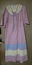VINTAGE Saybury Dress Womens L Pink Blue Seersucker Stripe Muumuu House 80s